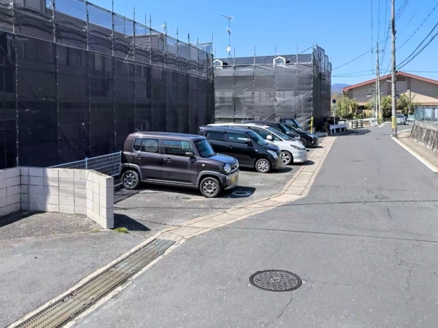 リヴィエールの月極駐車場