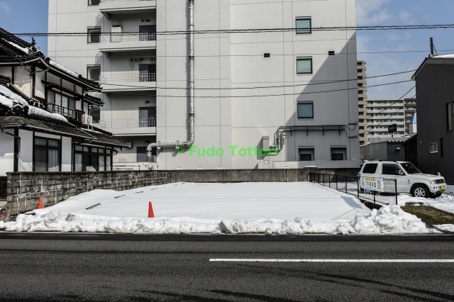 富安高田駐車場の月極駐車場
