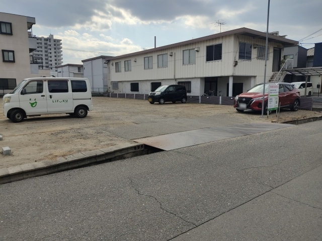 春日町1丁目北村駐車場の月極駐車場2