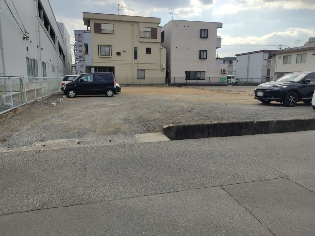 春日町1丁目北村駐車場の月極駐車場4