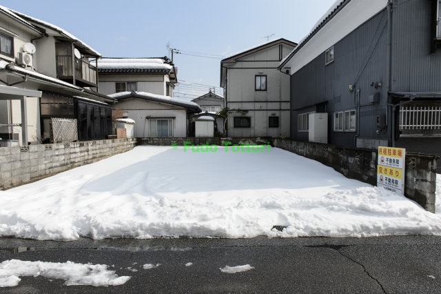 東部総合事務所そば駐車場の月極駐車場