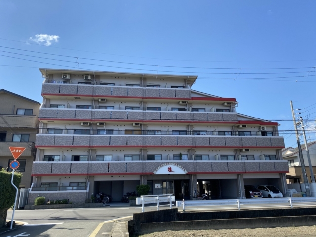 チコーベルメゾン桂立体駐車場の月極駐車場