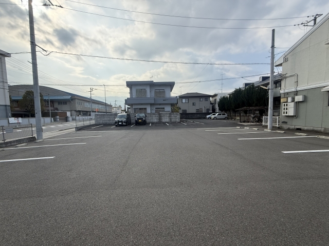 アンシャンテ川之江駐車場の月極駐車場