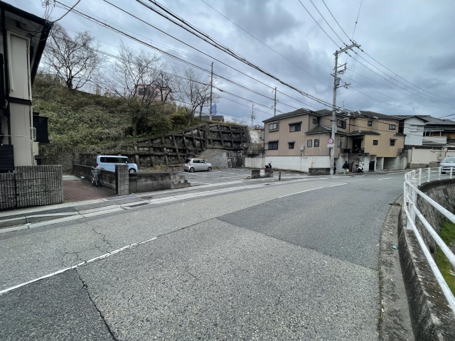 松本興産ガレージの月極駐車場6