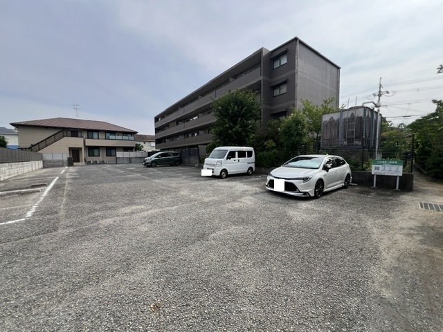 口谷東阪上駐車場の月極駐車場