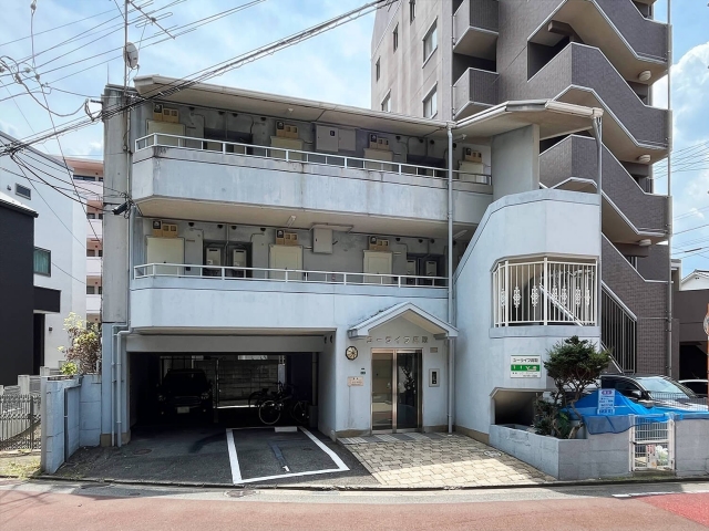 ユーライフ高取駐車場の月極駐車場