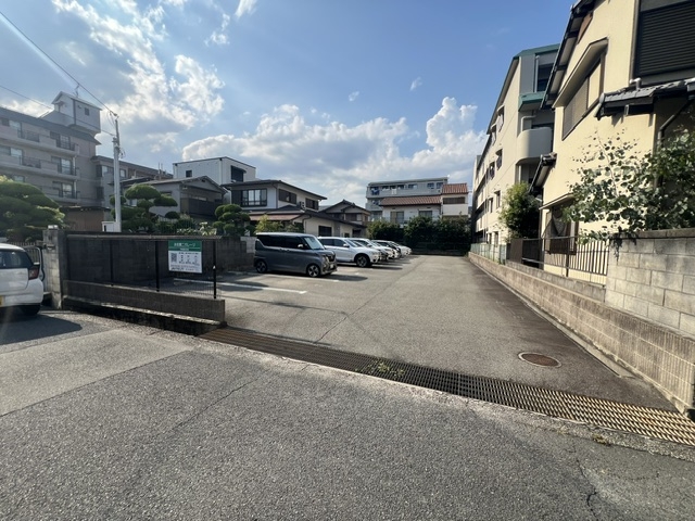 永田第二ガレージの月極駐車場
