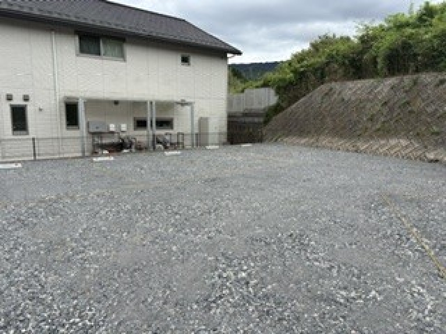 日吉台3丁目駐車場の月極駐車場