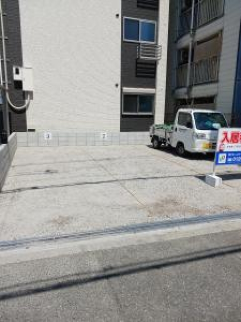 EXハイツ山坂の月極駐車場1
