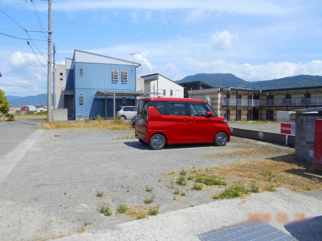 久留壁86-12駐車場の月極駐車場