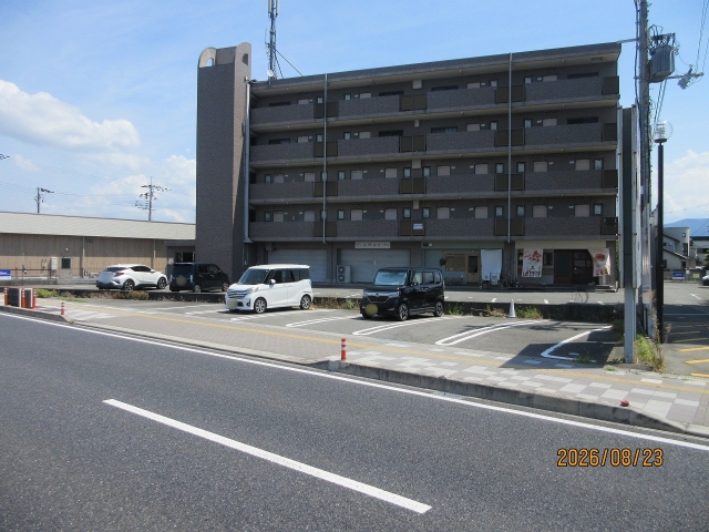 高瀬73-3駐車場の月極駐車場