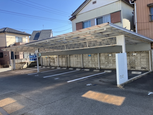 岡庄園駐車場の月極駐車場2