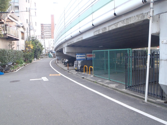 森小路駐車場の時間貸し駐車場2