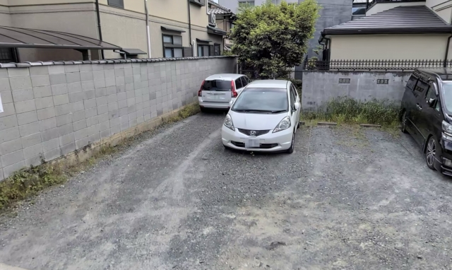 桂芝ノ下町ガレージの月極駐車場5