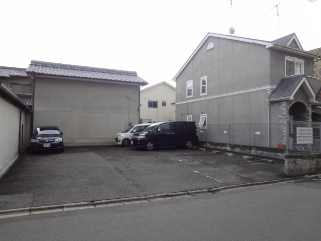 松竹ガレージⅡの月極駐車場