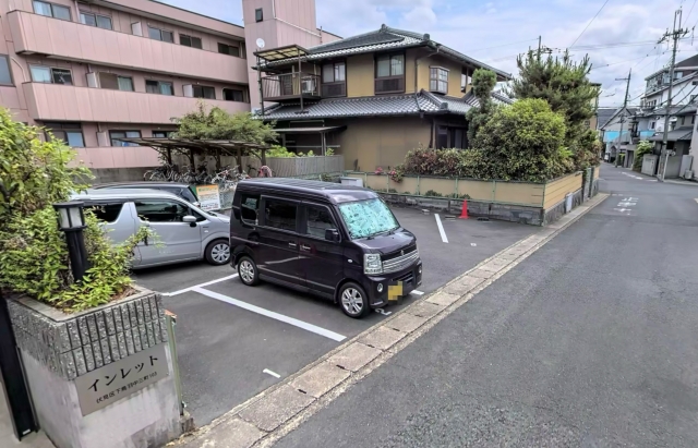 鳥山ガレージの月極駐車場5