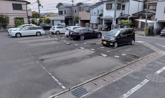 上賀茂藪田町ガレージの月極駐車場2