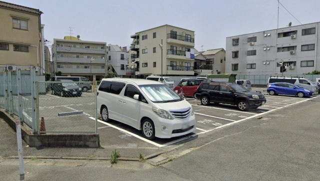 京阪パーキング神木町の月極駐車場4