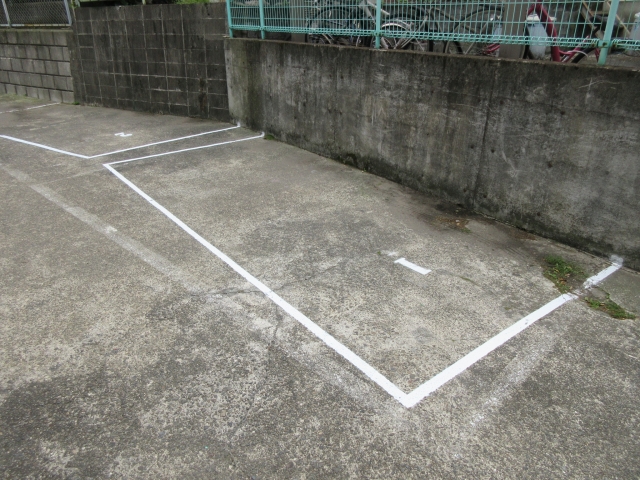 伊丹マンションPKの月極駐車場4