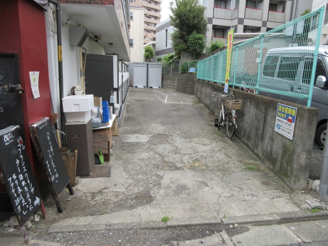 伊丹マンションPKの月極駐車場