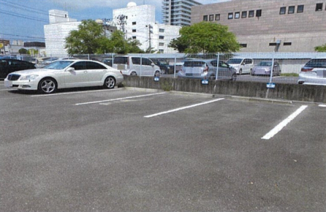 堂根町第２パーキングの月極駐車場2