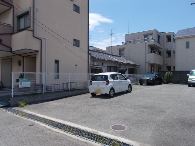 井関駐車場の月極駐車場2