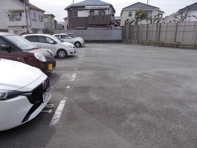 村上パーキングの月極駐車場5