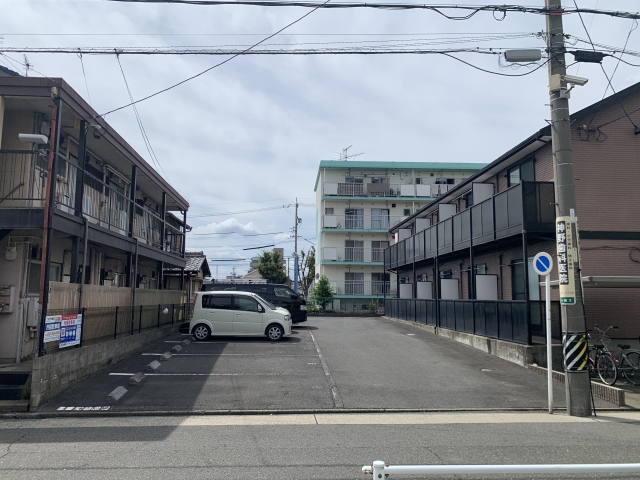 アンプルール ブワ ステラの時間貸し駐車場4