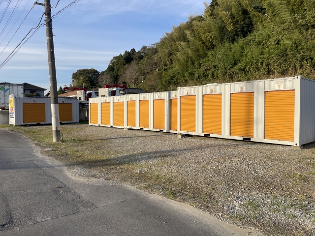 トランクルーム下船尾の月極駐車場