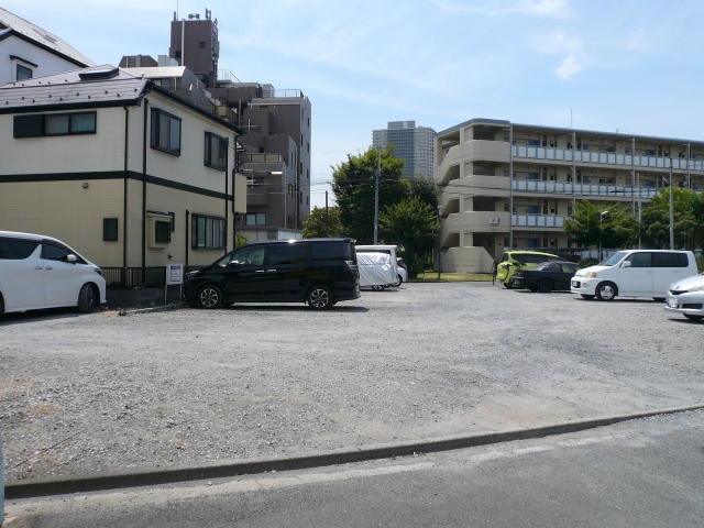 飯塚商店街入口駐車場の月極駐車場3