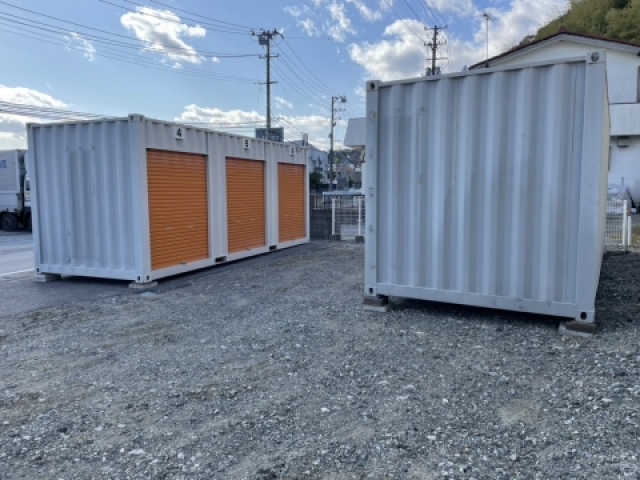 トランクルーム鹿島町の月極駐車場