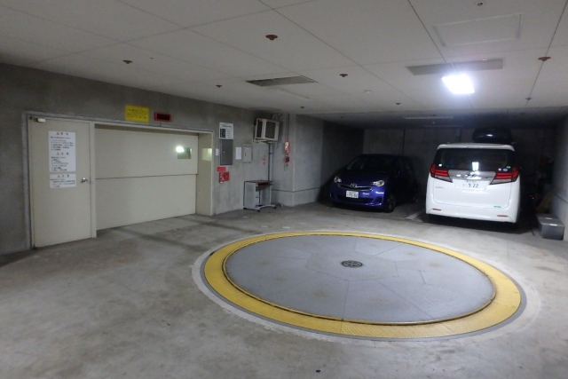 リシェ横浜山下公園駐車場(90)の月極駐車場
