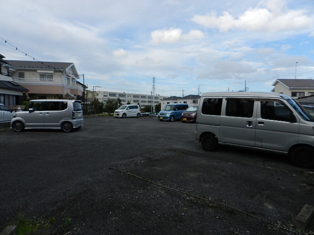 香川古谷駐車場の月極駐車場