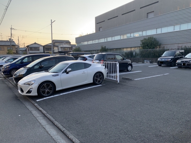 第一平田町ガレージの月極駐車場