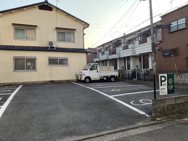 第三平田町ガレージの月極駐車場
