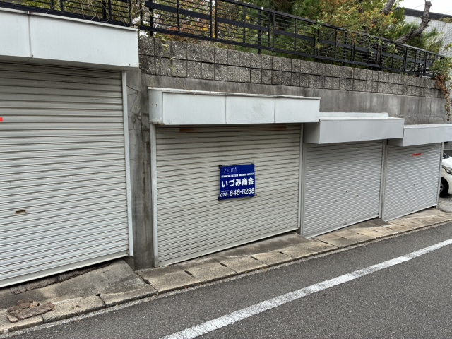 堀江ガレージの月極駐車場5