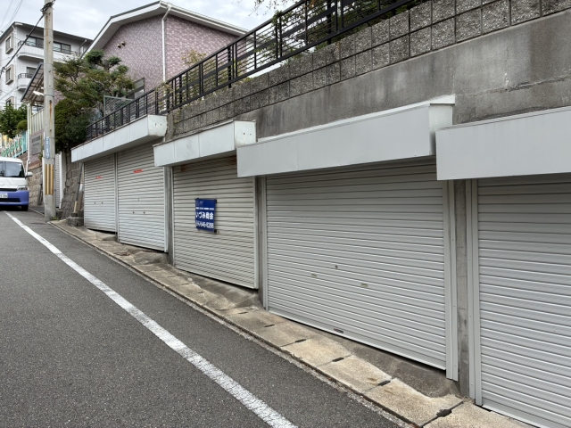 堀江ガレージの月極駐車場6