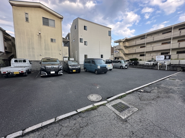 政川ガレージ（浜田）の月極駐車場
