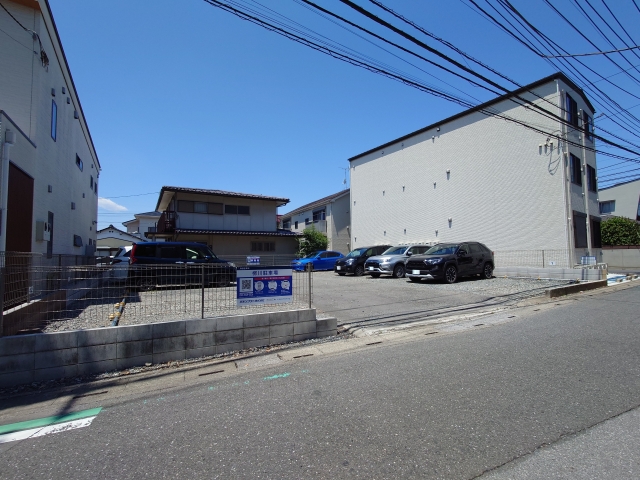 栁川駐車場の月極駐車場2