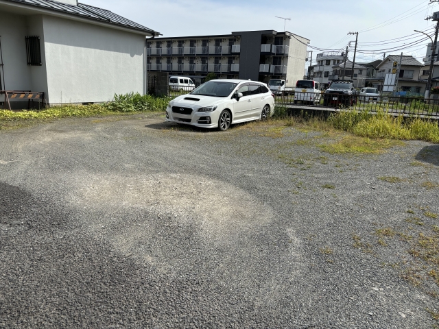 小山克巳駐車場の月極駐車場