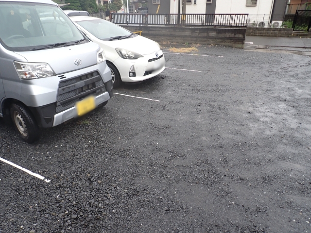 横溝第6駐車場の月極駐車場