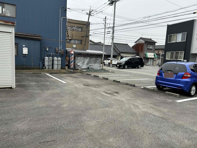 東富山寿パーキングの月極駐車場2