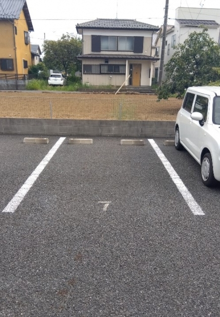 春日部市藤塚駐車場の月極駐車場