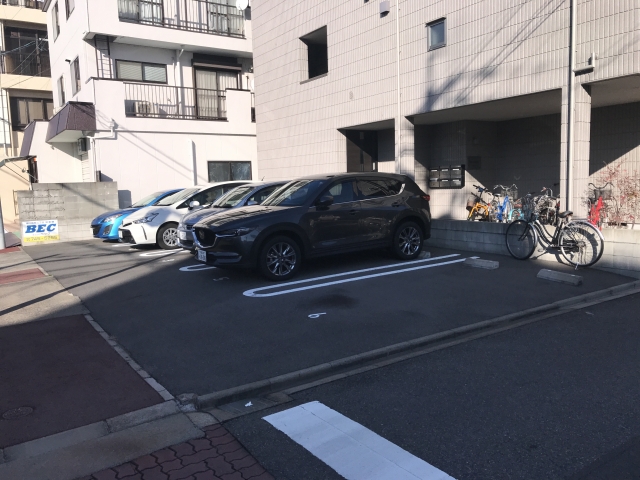 柳ヶ枝町二丁目駐車場の月極駐車場