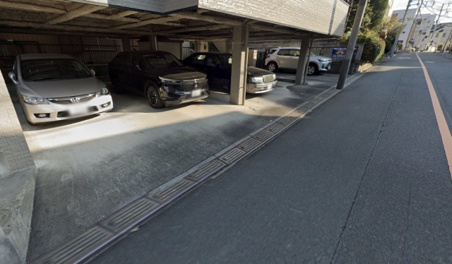 岸町２丁目パーキングの月極駐車場3