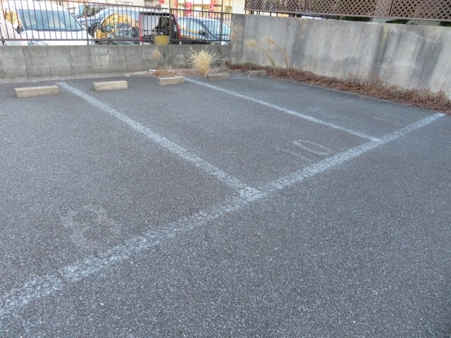 高野第六駐車場の月極駐車場4