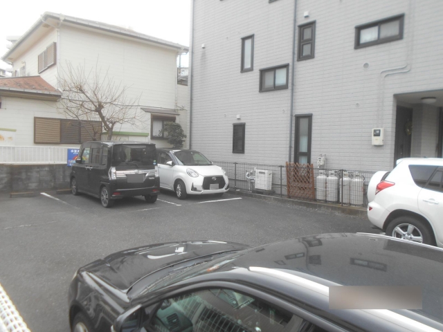 小笠原駐車場の月極駐車場5