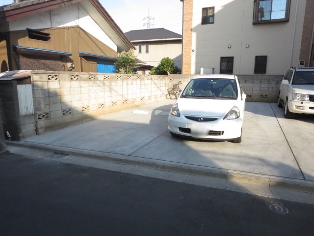 太田窪２丁目パーキングの月極駐車場4