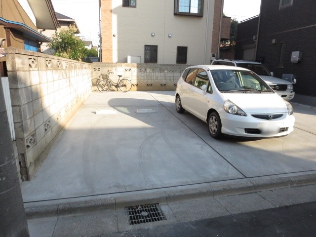 太田窪２丁目パーキングの月極駐車場5