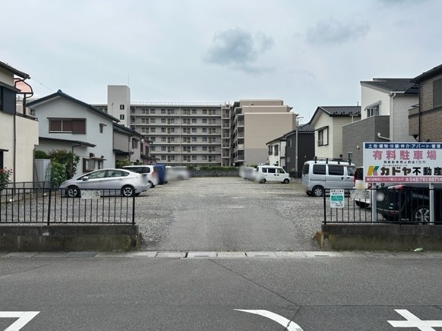 小渕青木駐車場の月極駐車場3
